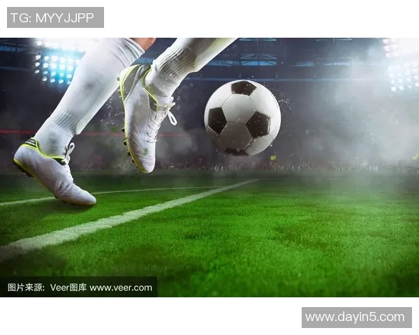 足球明星绝活精彩瞬间集锦视频分享让你领略球场魅力与技巧之美