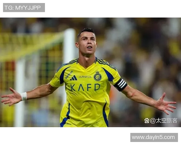 足球明星风采大揭秘:从球场到生活的精彩瞬间与成就展示 足球明星风采大揭秘:从球场到生活的精彩瞬间与成就展示