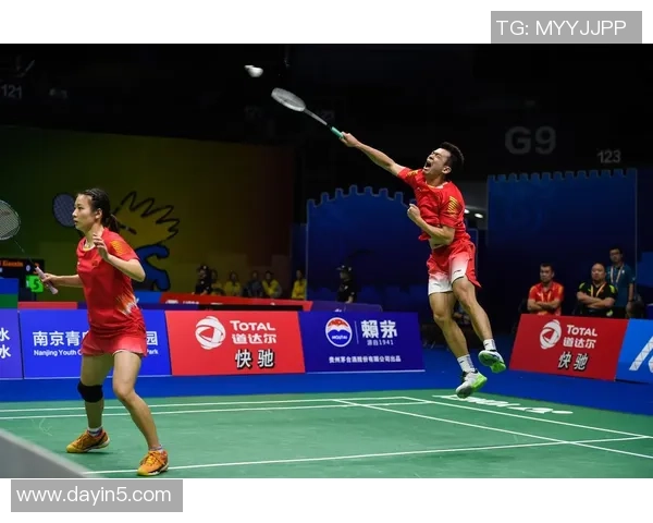 成都羽毛球队在世界杯中的个人能力展现与战术分析